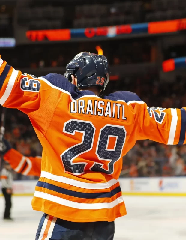 Edmonton-Oilers-forward-Leon-Draisaitl-Customized-Jersey